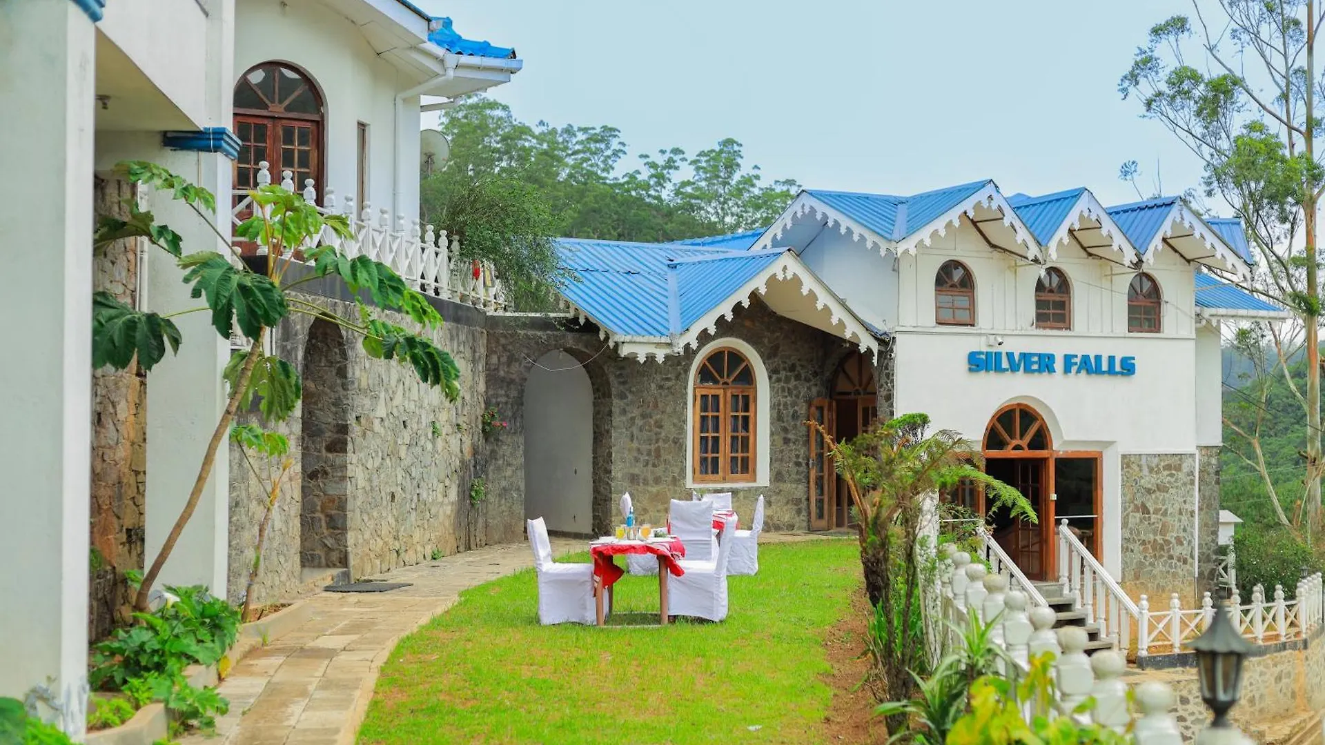 Hotel Silver Falls - Nuwara Eliya 3*,