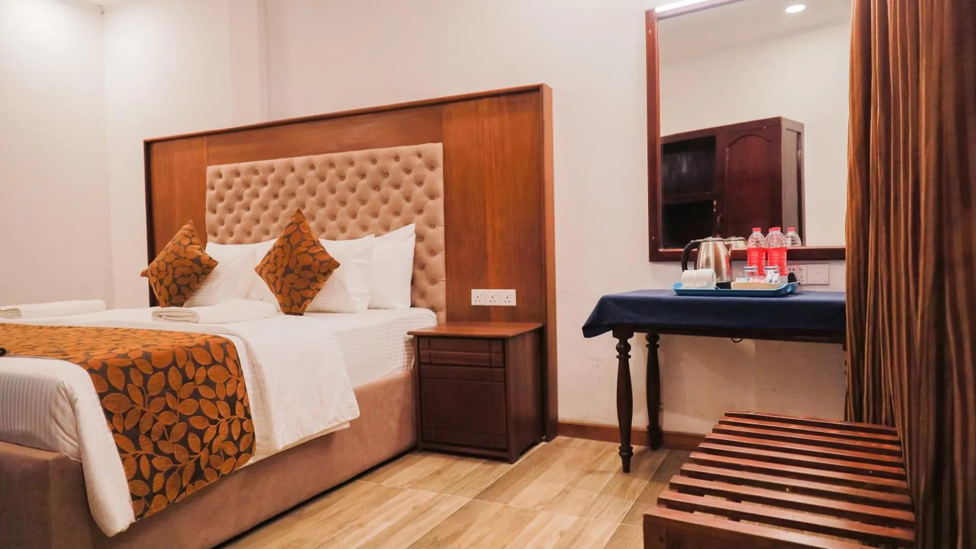 Hotel Silver Falls - Nuwara Eliya