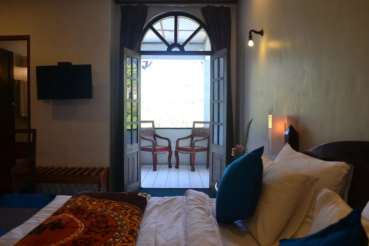 Hotel Silver Falls - Nuwara Eliya 3*,  Sri Lanka