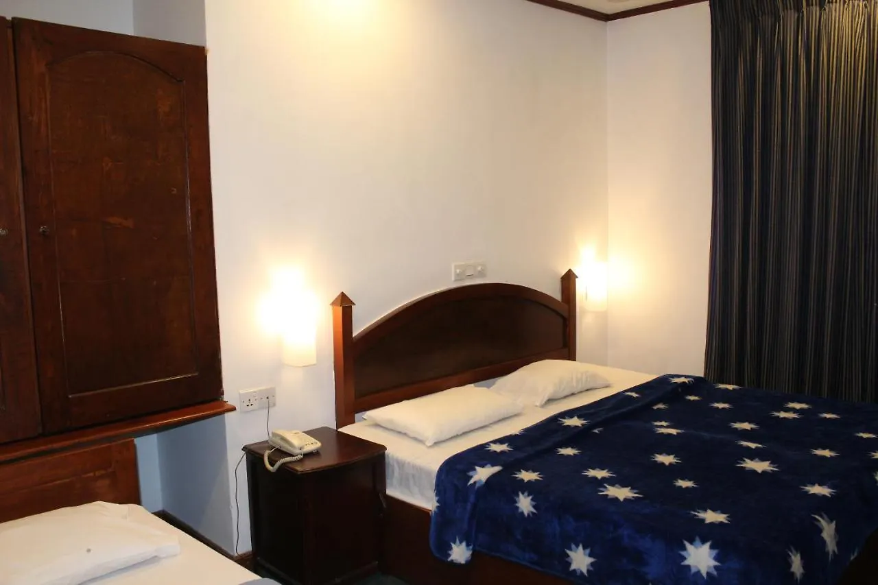 Hotel Silver Falls - Nuwara Eliya